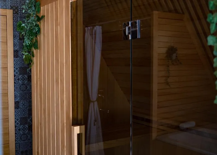 Smetovi With Jacuzzi & Sauna Holiday home