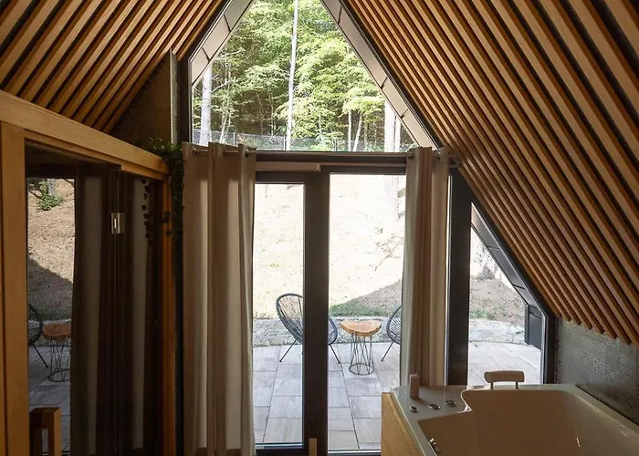 Smetovi With Jacuzzi & Sauna Holiday home Zenica