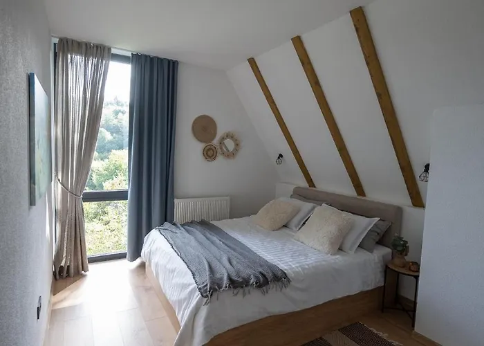 Holiday home Smetovi With Jacuzzi & Sauna